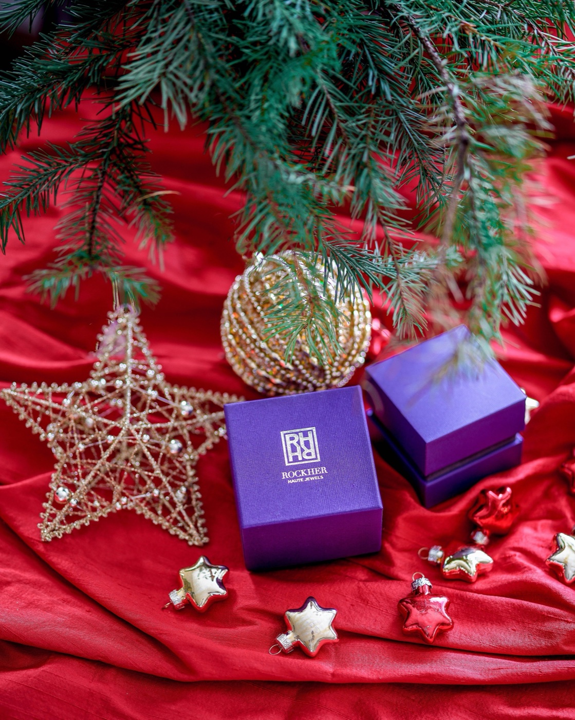 Customer engagement ring from RockHer